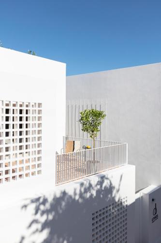 Uma varanda ou terraço em Ethos Vegan Suites Fira, Santorini