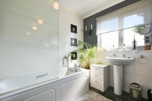 Koupelna v ubytování The Bakehouse