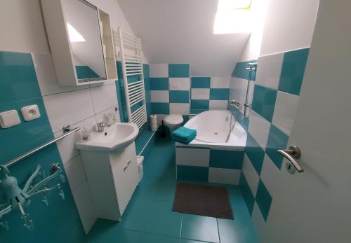 Koupelna v ubytování Apartmány Kousek od jezera