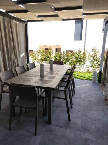 Balkoni atau teres di PINNA RESIDENCE - PINNA