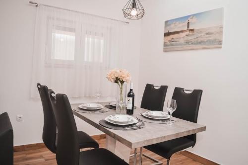 Fotografie z fotogalerie ubytování Apartmani Mario v destinaci Vodice