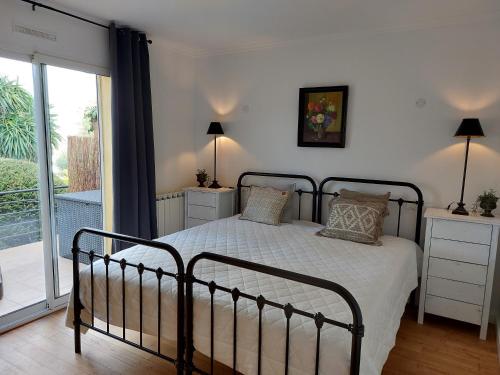Gallery image of Beautiful Villa with a stunning view in Roujan