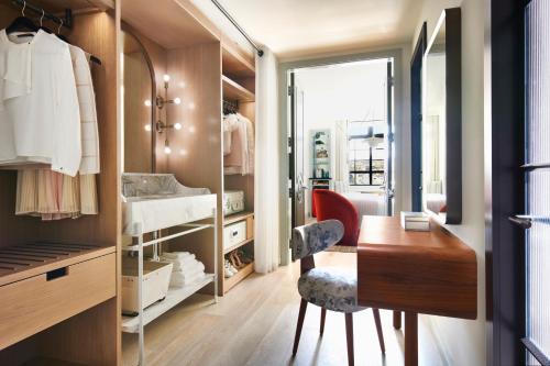 Virgin Hotels New Orleans Image