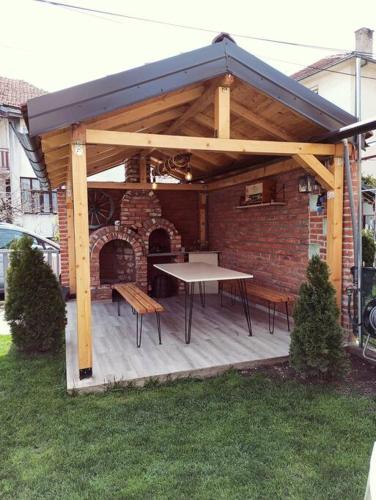 Budova, kde se apartmán nachází