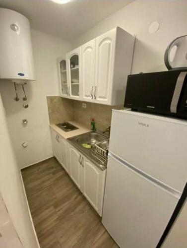 Dapur atau dapur kecil di Villa Forko