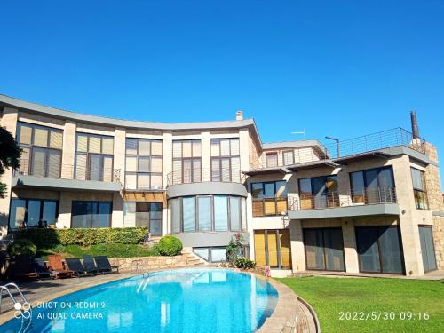 Fotografie z fotogalerie ubytování Castle on the edge of the sea v destinaci Nea Potidaea