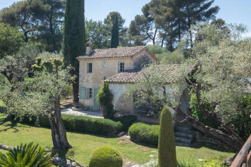 SERRENDY Villa with infinity swimming pool – Photos 2