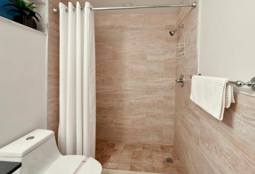 Designer River View Apartmentsにあるバスルーム