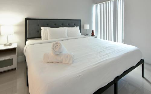 Designer River View Apartmentsにあるベッド