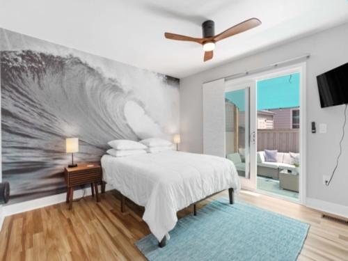 Llit o llits en una habitació de CB Surf Cottage cottage