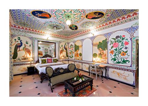 Chunda Palaceにあるベッド