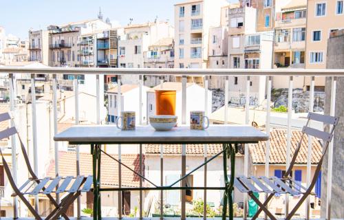 Joli T3 à Endoume à 600 m de la plage avec parking privé