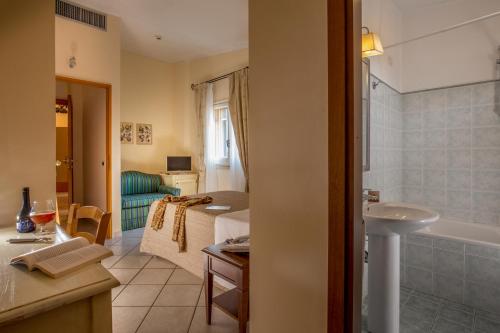 Koupelna v ubytování Hotel Selva Candida