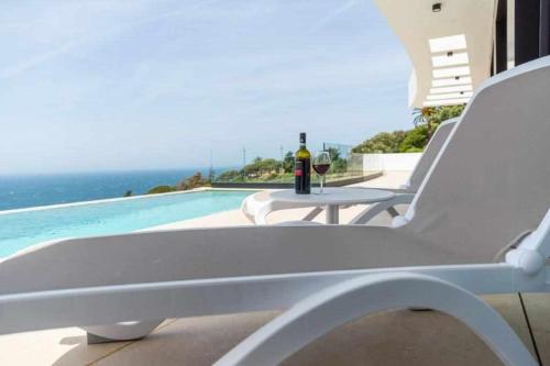 Piscine de l'établissement Villa El Buzo ou située à proximité