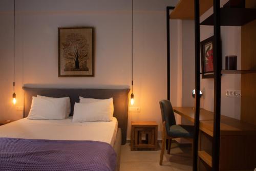 מיטה או מיטות בחדר ב-Crown Designed Apartments