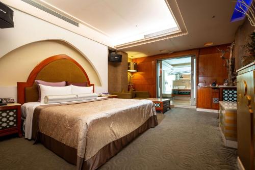 Ein Bett oder Betten in einem Zimmer der Unterkunft In-stone Motel