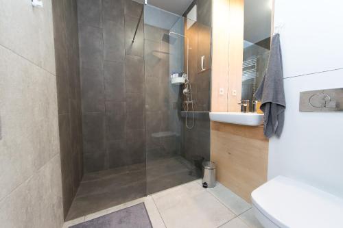 Kúpeľňa v ubytovaní Main Trainstation one bedroom AC p4you pl