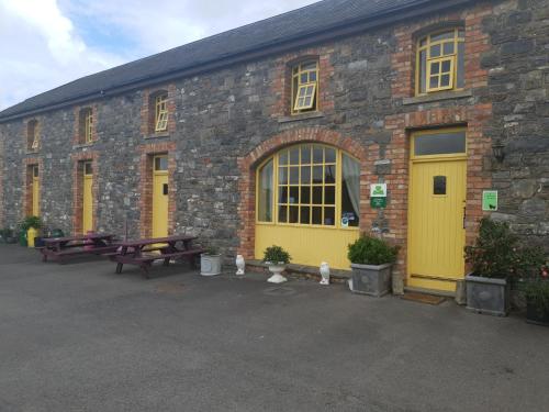 Galeriebild der Unterkunft Slane Farm Hostel, Cottages and Camping in Slane