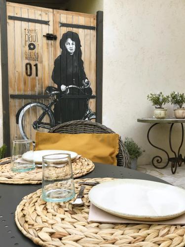 Imagen de la galería de Bastide Nomade - guest house, en Saint-Paul-de-Vence