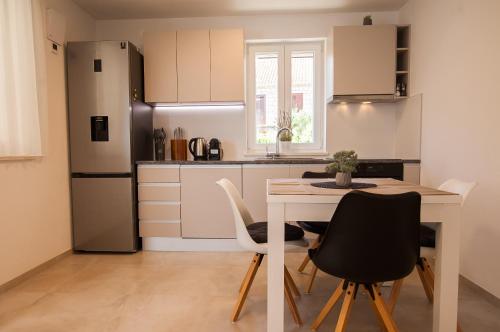 Gallery image of Apartment CasArosa in Bol