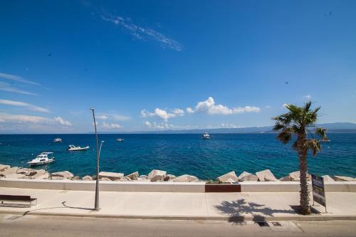 Gallery image of Apartment CasArosa in Bol