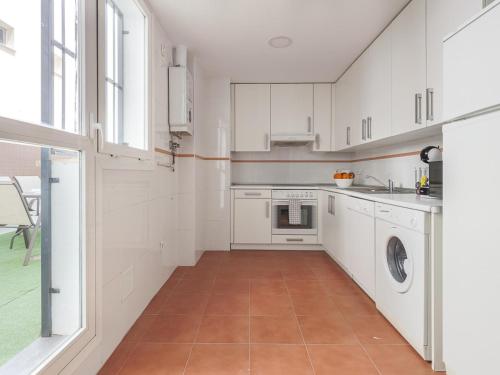 Dapur atau dapur kecil di Algaba planta Baja C