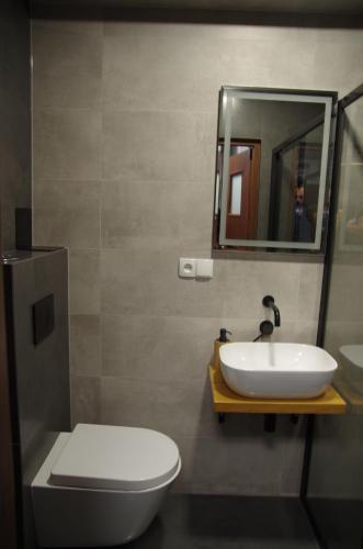 Ένα μπάνιο στο Apartament Kościuszki Residence