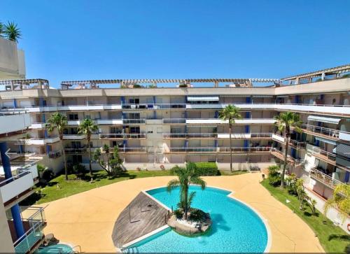 Superbe appartement avec solarium et piscine communautaire