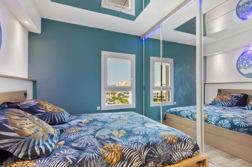 Blue Luxury House Port Nature Naturiste