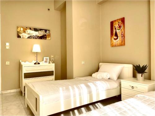 Christina_Apt
