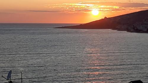 Rossana Sea View Apartment