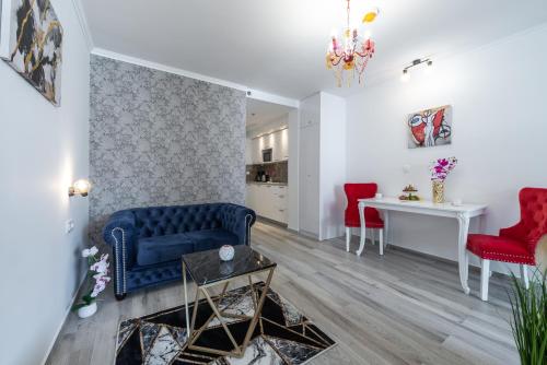 Royal Luxuria Modern Studio