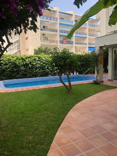Front Line Apartment Marbella - 2 Bedroom & 2 Bathrooms