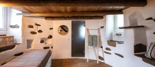 Delightful forest windmill, 10 min away from the beach