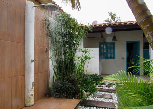 Κήπος έξω από το Casa com wifi e churrasqueira na Praia do Espelho