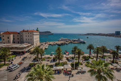 Riva - the heart of palace
