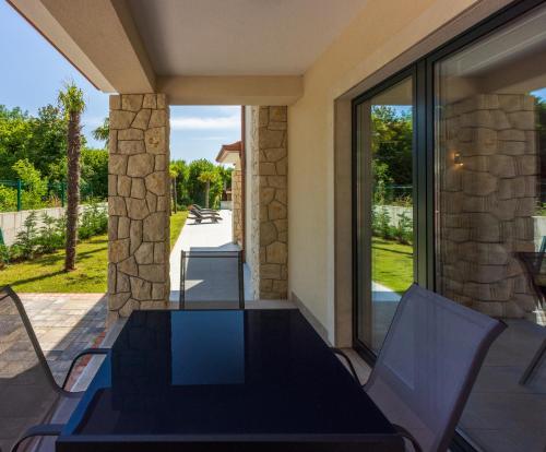 Φωτογραφία από το άλμπουμ του Villa Palma with Heated Private Pool σε Podhum