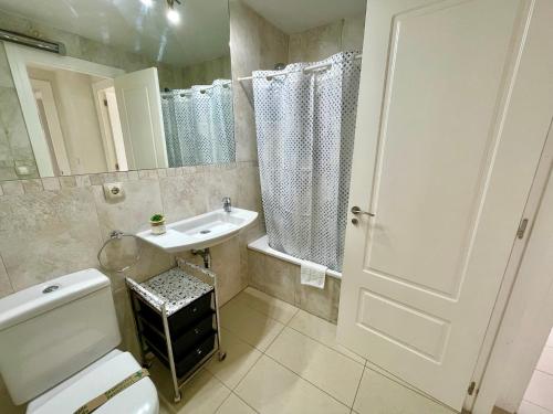 Beautiful apartment with pools in Gemelos 26