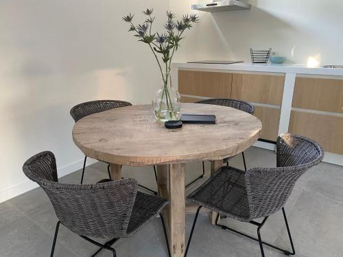 Fotografie z fotogalerie ubytování Luxe vakantiewoning in Domburg, Vaandragerstraat v destinaci Domburg