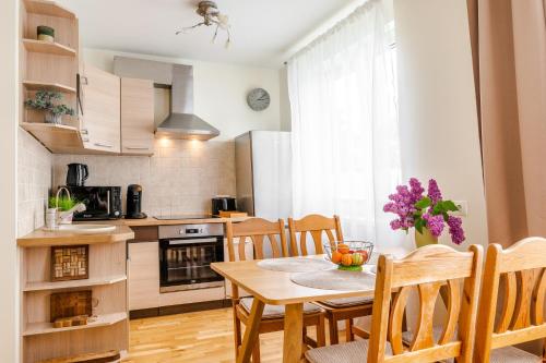Kuchyň nebo kuchyňský kout v ubytování Tallinna mnt 2, Apartment 3