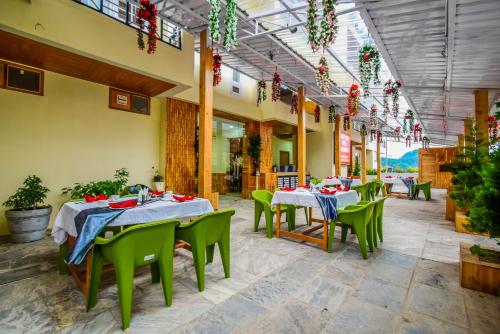 Εστιατόριο ή άλλο μέρος για φαγητό στο Hotel Valley View - BEST For Family Vacations-Conference-MICE Events