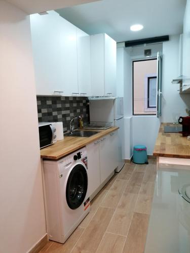Lisbon Heart Santa Marta Apartment