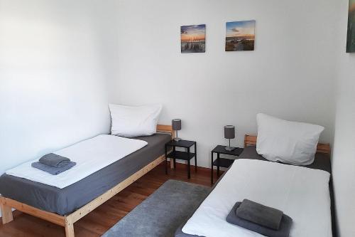 Postel nebo postele na pokoji v ubytování Nice 2 room Apartment in Magdeburg
