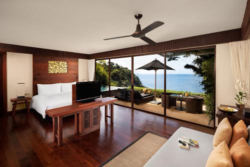 Foto da galeria de Paresa Resort Phuket - SHA Extra Plus em Praia de Kamala