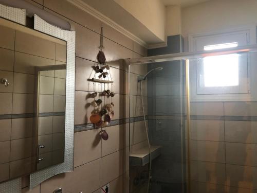 A bathroom at Plaisir Rooms