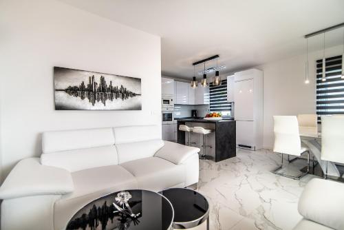 Luxury Apartment Queens