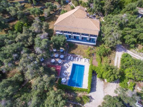 Bazén v ubytování Amfitriti Hotel & Studios nebo v jeho okolí