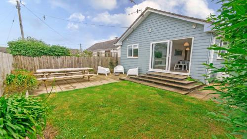 Zahrada ubytování Swallows Croyde - Open plan beach chalet & close proximity to the beach - Sleeps 6
