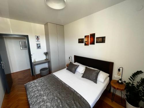 Postel nebo postele na pokoji v ubytování Luxury Apartment Lulu