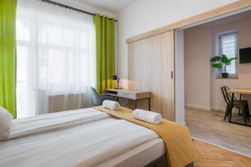 Posteľ alebo postele v izbe v ubytovaní Fancy Apartments with Lift and A/C